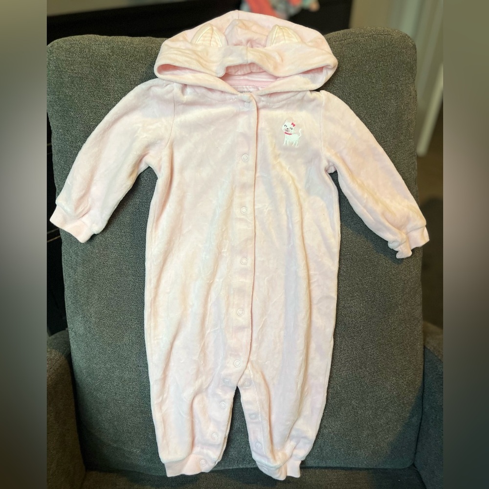 Carter’s Baby Velour Bodysuit 🐱💕🤍
